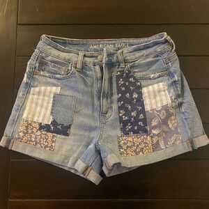 Women’s American Eagle Mom Jean Shorts